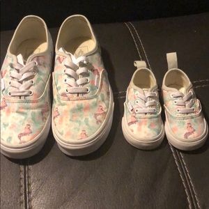 Matching vans size 7 women, size 3c